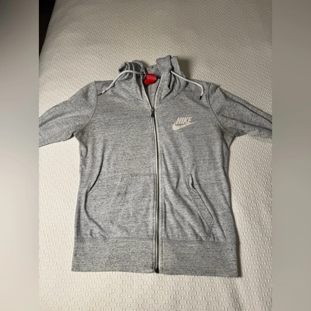 Nike Light Gray Zip Hoodie Sweatshirt with White Logo Medium